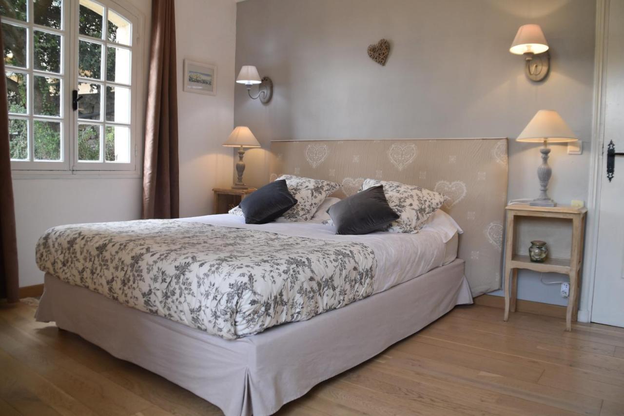 Bed and Breakfast Le Mazet De Tourrettes Zewnętrze zdjęcie