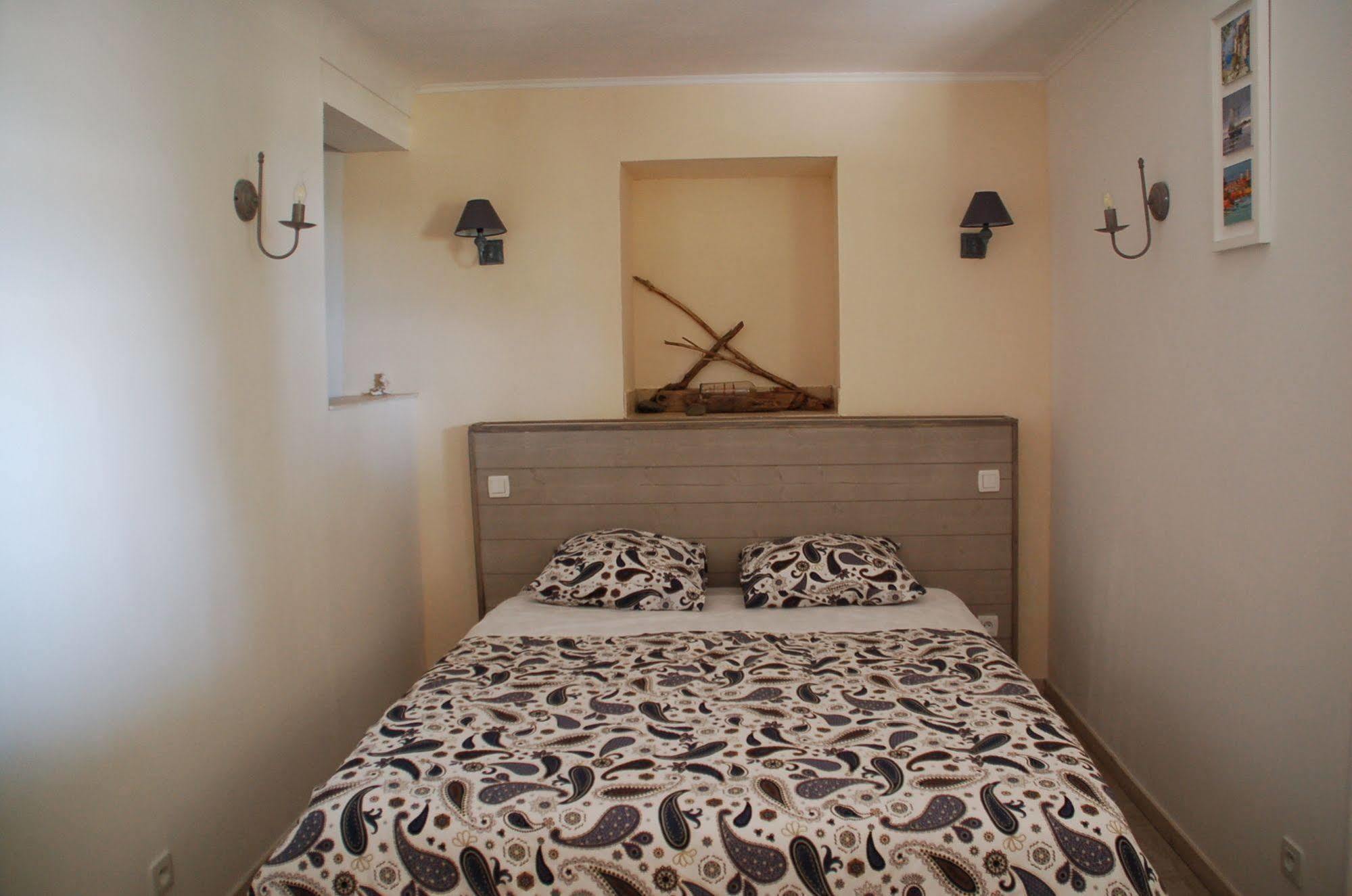 Bed and Breakfast Le Mazet De Tourrettes Zewnętrze zdjęcie