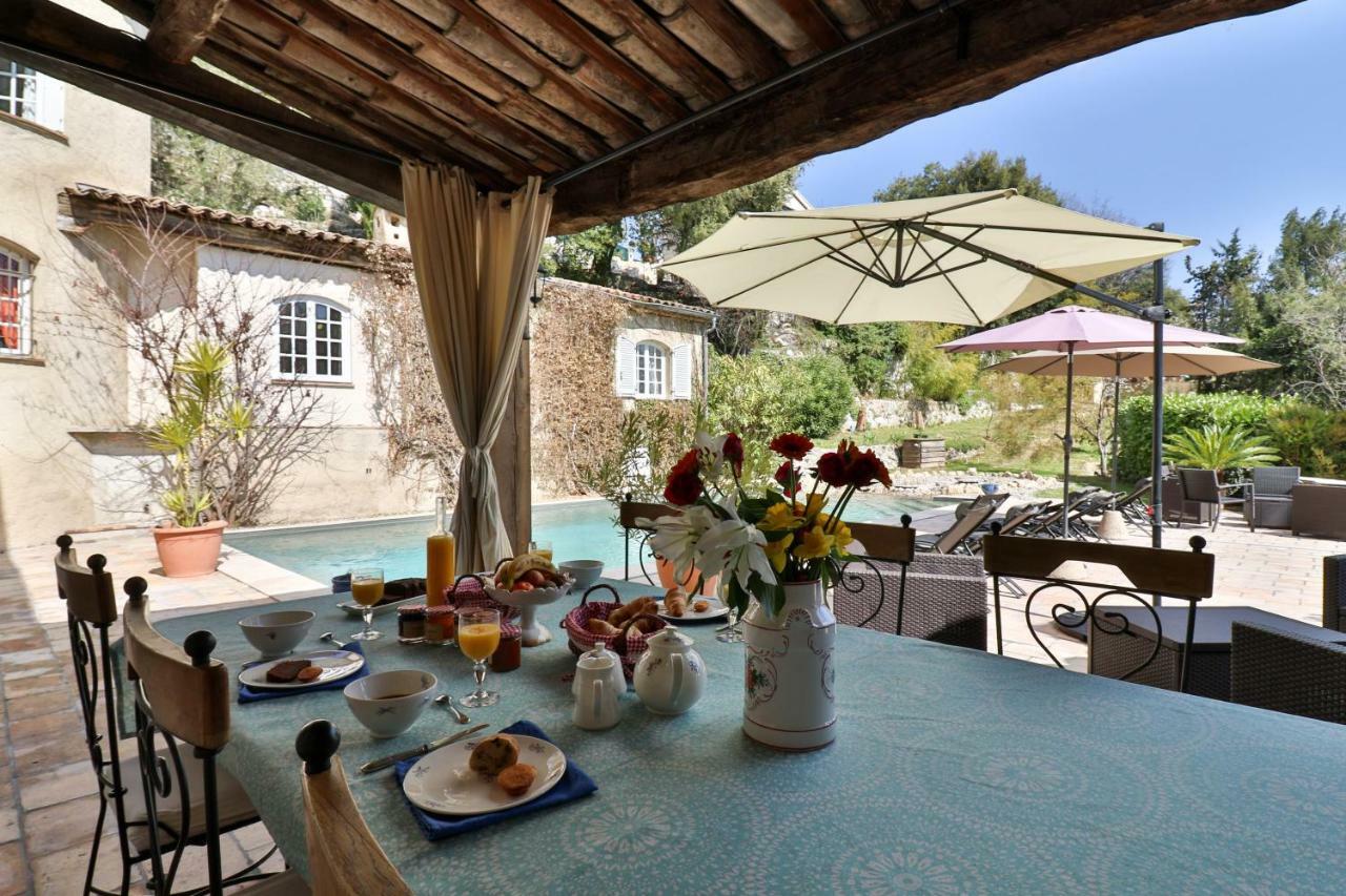 Bed and Breakfast Le Mazet De Tourrettes Zewnętrze zdjęcie